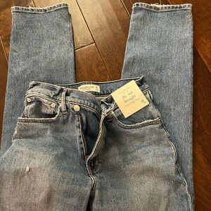 NWT Abercrombie 90s straight ultra high rise jean 25/0R